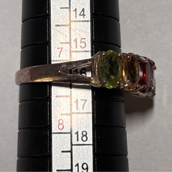 Mixed Lot of Vintage 925 Sterling Silver Rings - Picture 8 of 16